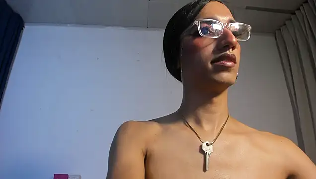 CharlotteLauren live sex cam