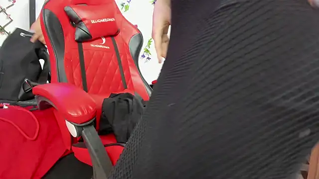 secret-ofgirls's cam snapshot