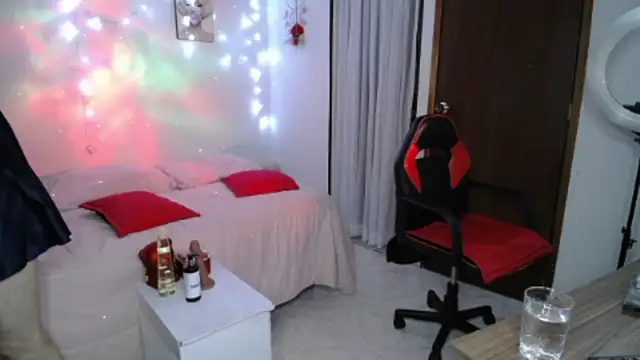 vanessalat's cam snapshot