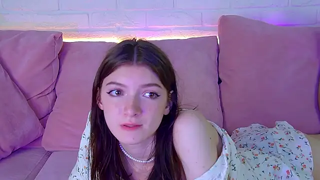 SophiaProve's cam snapshot