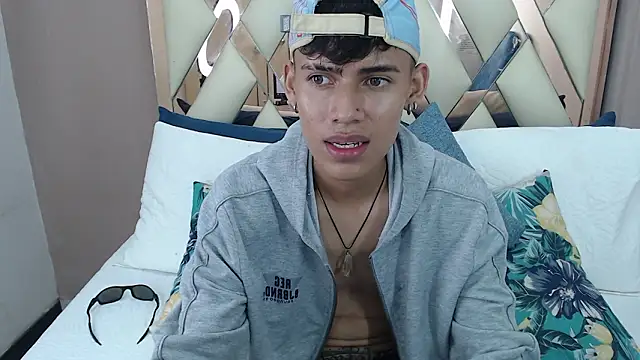 Astaroth_Grigori live sex cam