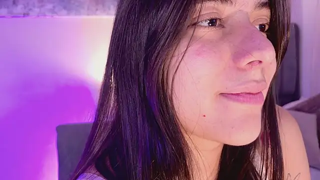 dakotaa__'s cam snapshot