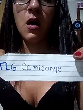 Camilitah live sex cam