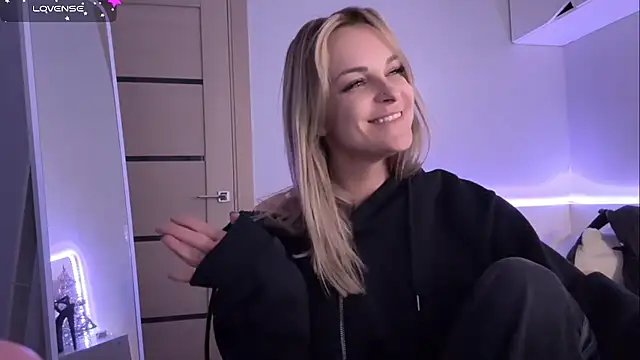 SashaRock's cam snapshot