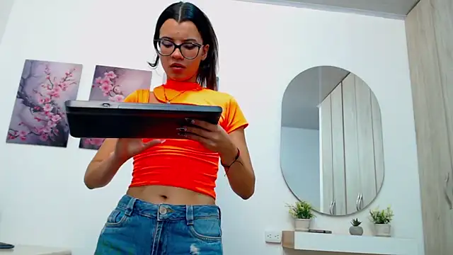 pinky_f00x's cam snapshot