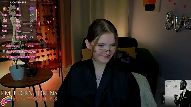 Dilara_xBaby's cam snapshot