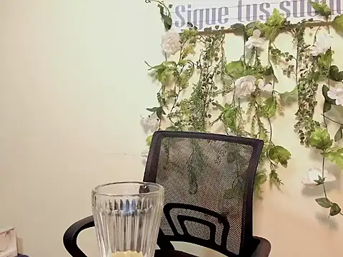 ANASTASIA_SWEETT's cam snapshot