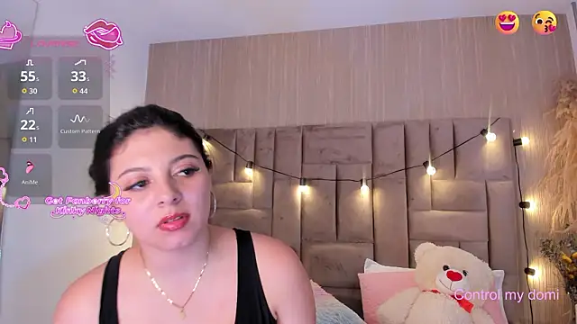 MiiaGreys live sex cam