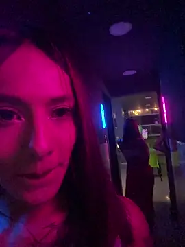 Emily-Fire's cam snapshot