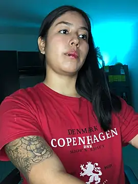 EmmaRossem live sex cam