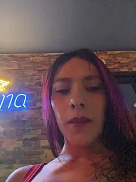 Emily-Fire's cam snapshot