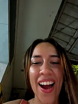 Nanybaker95 live sex cam