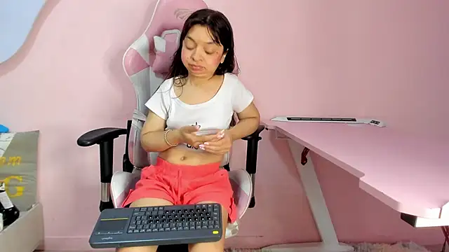 CharlotteMuller live sex cam