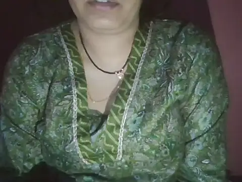 Hot-shanvi live sex cam