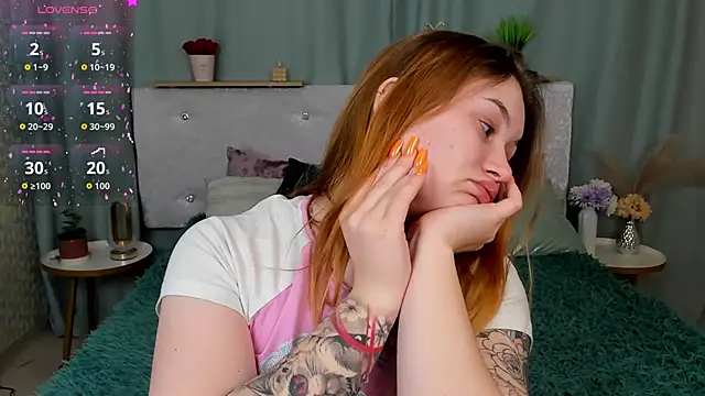 MilanaXHoney live sex cam