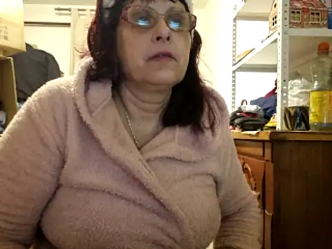 Samantha_Squirt@xh live sex cam