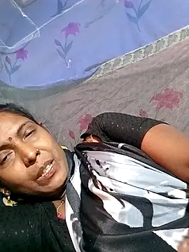 Savita992 live sex cam