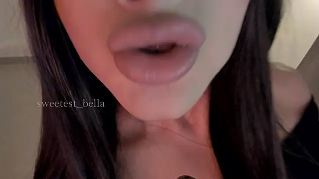 sweetest_bella live sex cam