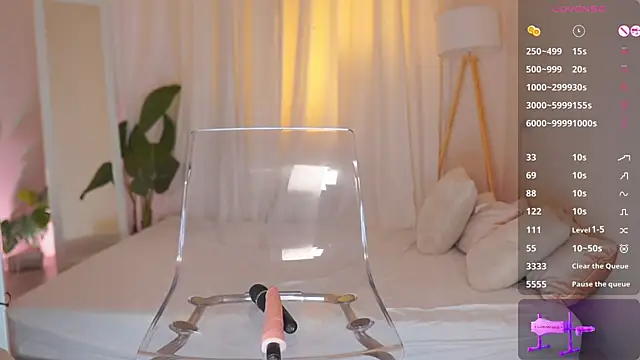 MiuMiuSasha live sex cam