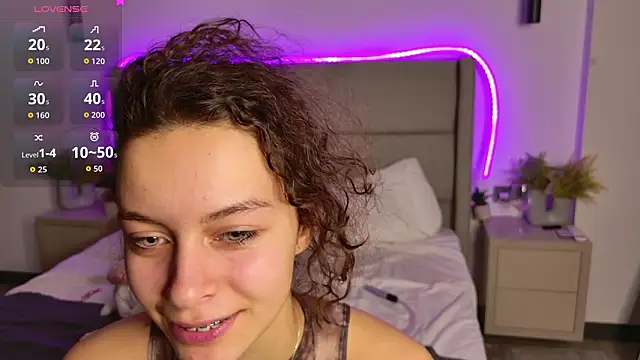 Luna_Starlight live sex cam