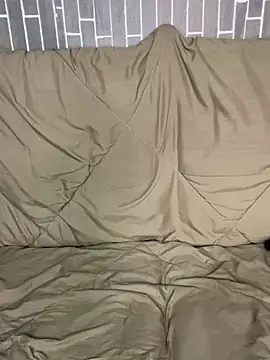 escape_with_me's cam snapshot