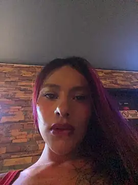 Emily-Fire's cam snapshot