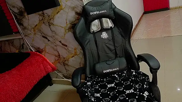 nova_kitttyy's cam snapshot