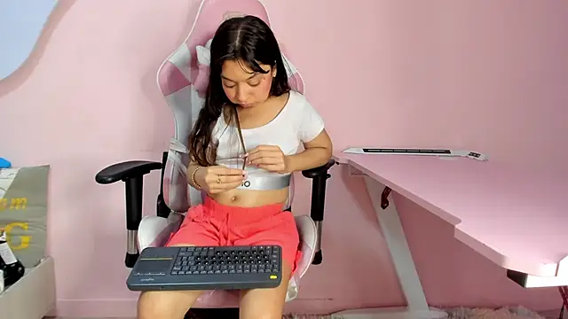 CharlotteMuller's cam snapshot