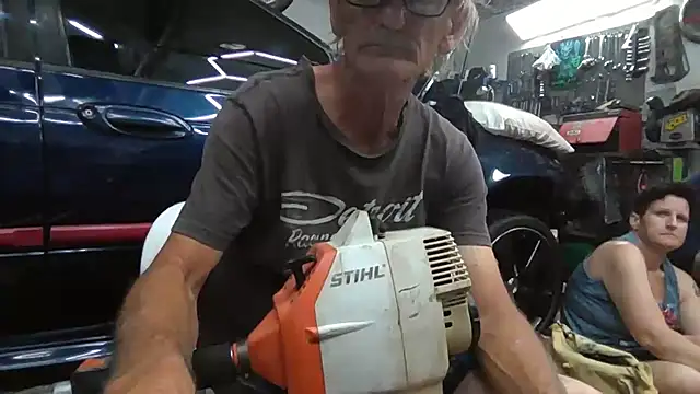 Lovyourpuss's cam snapshot