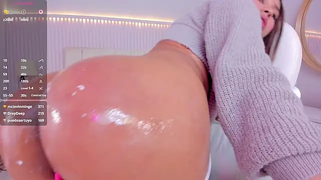 Alissa_piee's cam snapshot