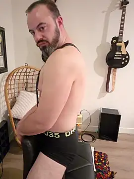 MaskedMajor's cam snapshot