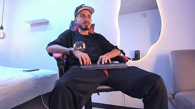 MatthewCullen's cam snapshot