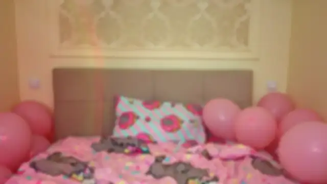 Alllura's cam snapshot