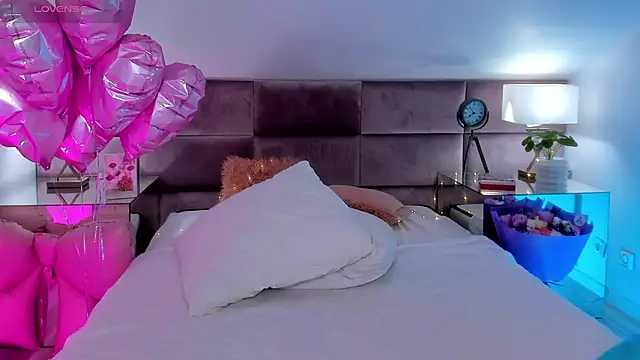 MiaMuse live sex cam