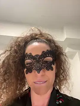 ZaraFoxxxx live sex cam