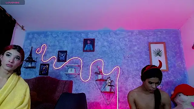 Couple_sexygirls live sex cam