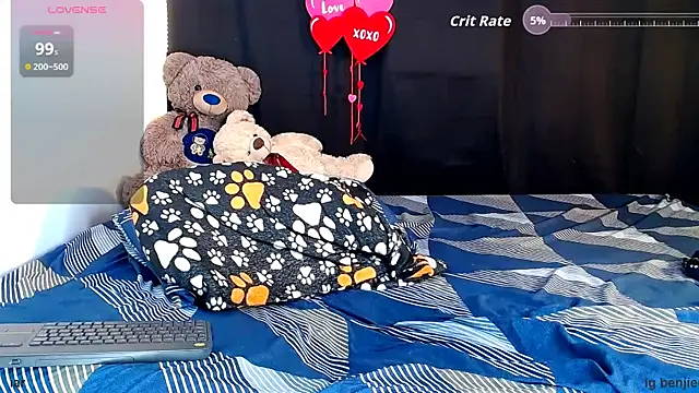 benji_hoter live sex cam