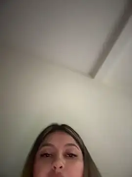 lunablossom_ live sex cam