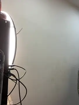 MiaJones21 live sex cam