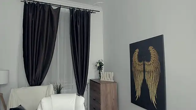 KristalCrowner live sex cam