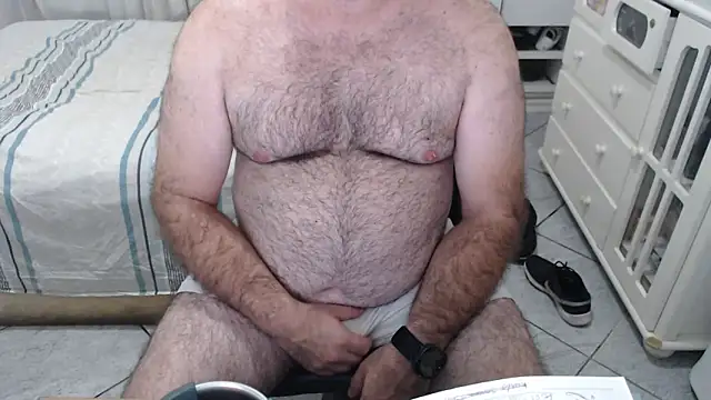 MysterBearMG live sex cam