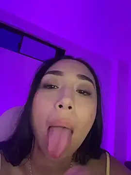 nyna_1's cam snapshot