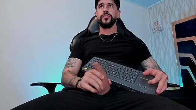 Petesevans live sex cam