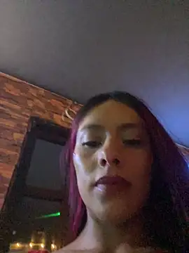 Emily-Fire's cam snapshot