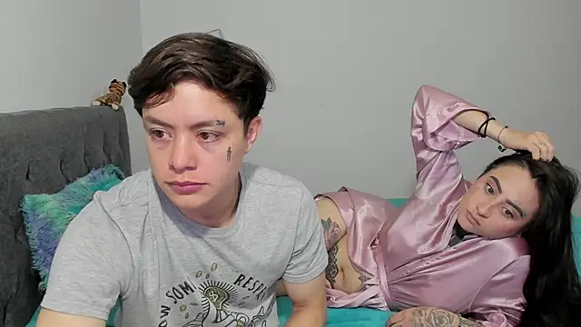 steban_and_kim's cam snapshot