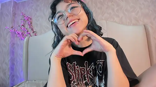 TerumiKitty live sex cam