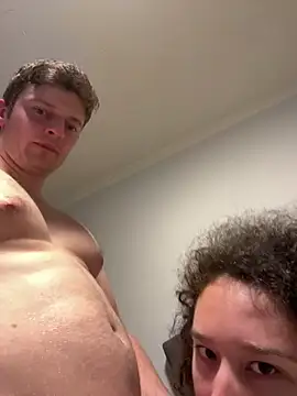 lilyandpete's cam snapshot