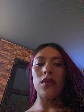 Emily-Fire's cam snapshot