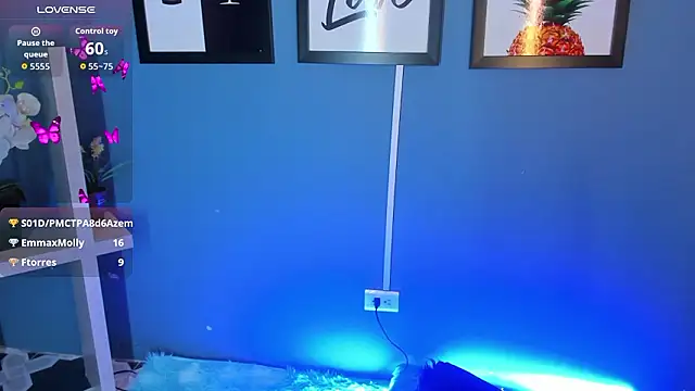 AmmyJones_'s cam snapshot