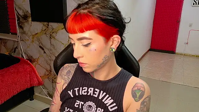 nova_kitttyy's cam snapshot